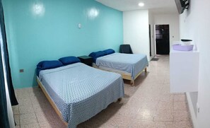 Blackout drapes, iron/ironing board, free WiFi, bed sheets - Hotel Posada Los Faroles Atlixco (Atlixco)