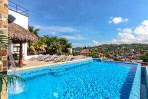 A heated pool - Big Studio w/ INFinity Rooftop POOL (Sayulita)