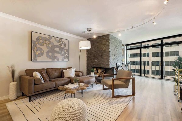 تلفزيون، مكتب