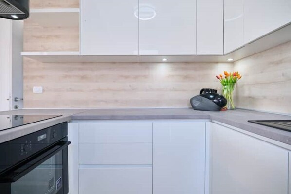 Fridge, oven, stovetop, dishwasher - Apartment Queen (Trogir)
