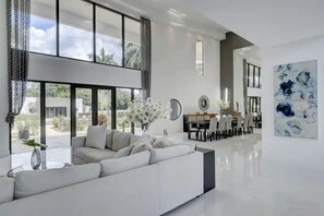 Interior - Stunning Villa with 6 BR, 5.5 Baths, on 2.9 Acres (Southwest Ranches)