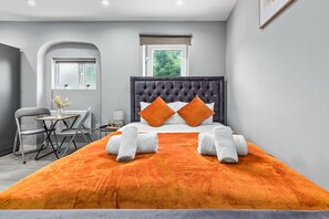 Studio | Free WiFi, bed sheets