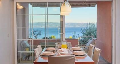 Holiday Seaview Apartment by Litto