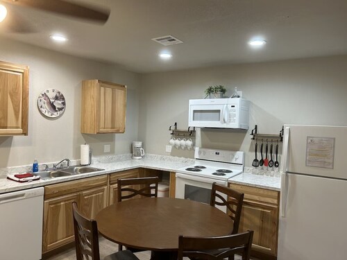 Family Cabin 20- Great place to be!