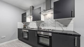 Studio | Private kitchen | Fridge, microwave, electric kettle