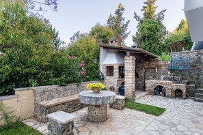 Property grounds - Harmony Garden Retreat near Corfu Town (Kerkira)