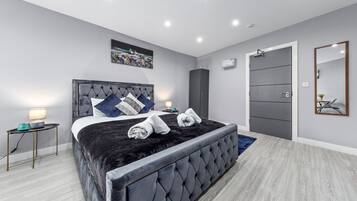 Studio | Iron/ironing board, free WiFi, bed sheets