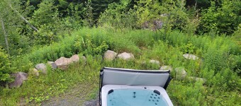 Yasmine cottage for rent in Sainte-Marguerite-du-Lac-Masson