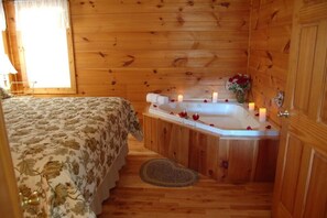 2 多间卧室、办公桌、熨斗/熨衣板、旅行婴儿床