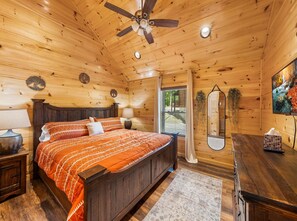 5 chambres, lit de bébé portatif, Wi-Fi, literie fournie