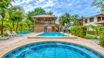 Outdoor pool, sun loungers