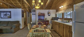 Beautiful lakeside cabin in the woods. Eagles, loons, wildlife abound.