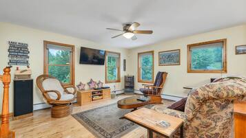 House (Bears Den) | Exterior