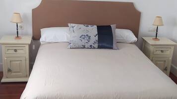 3 Schlafzimmer, Bügeleisen/Bügelbrett, kostenloses WLAN, Bettwäsche