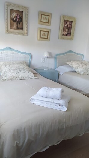3 bedrooms, iron/ironing board, free WiFi, bed sheets - Alojamiento en uno de los Pueblos mas Bonitos de España Desde 2022 (Puentedey)