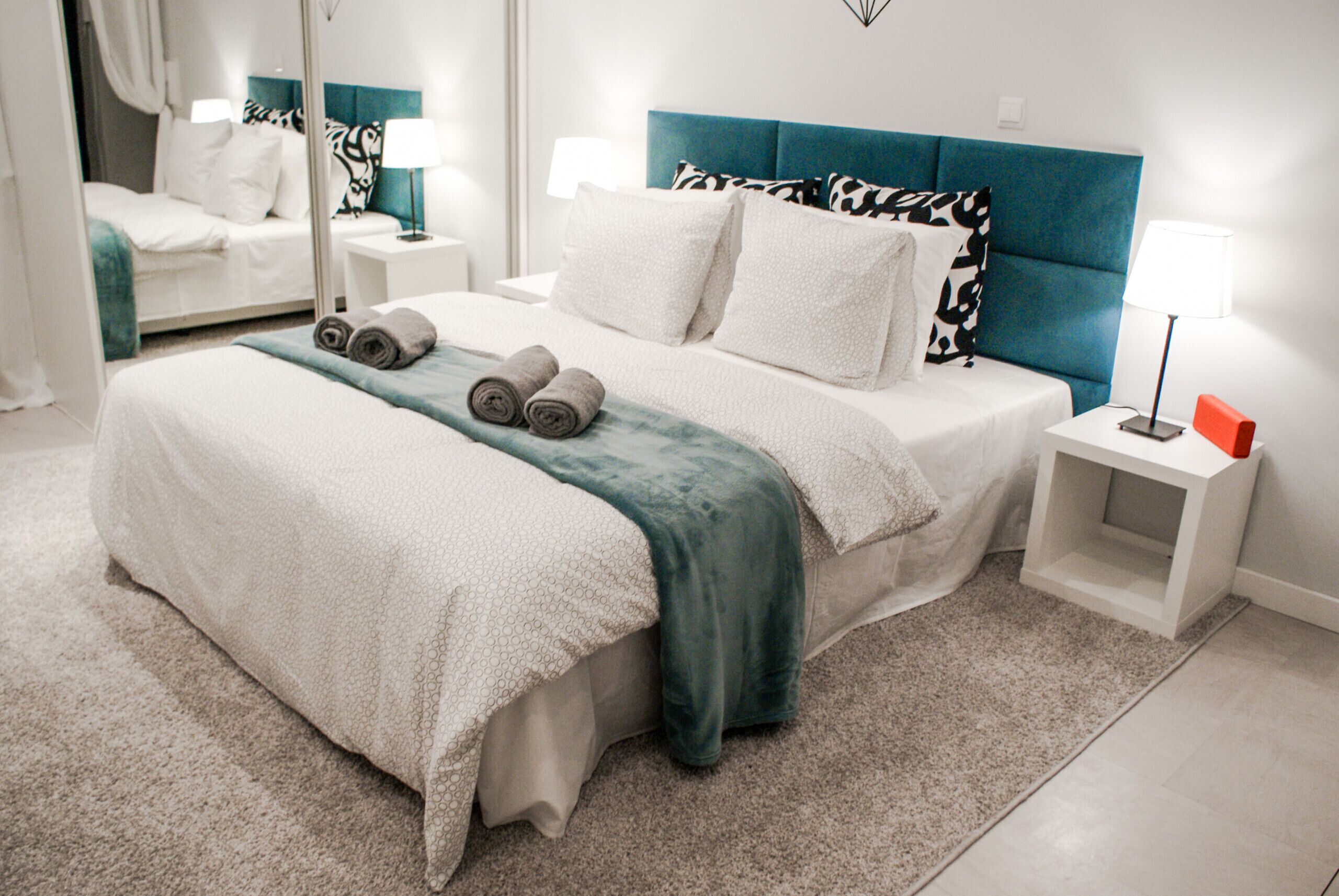 Iron/ironing board, free WiFi, bed sheets