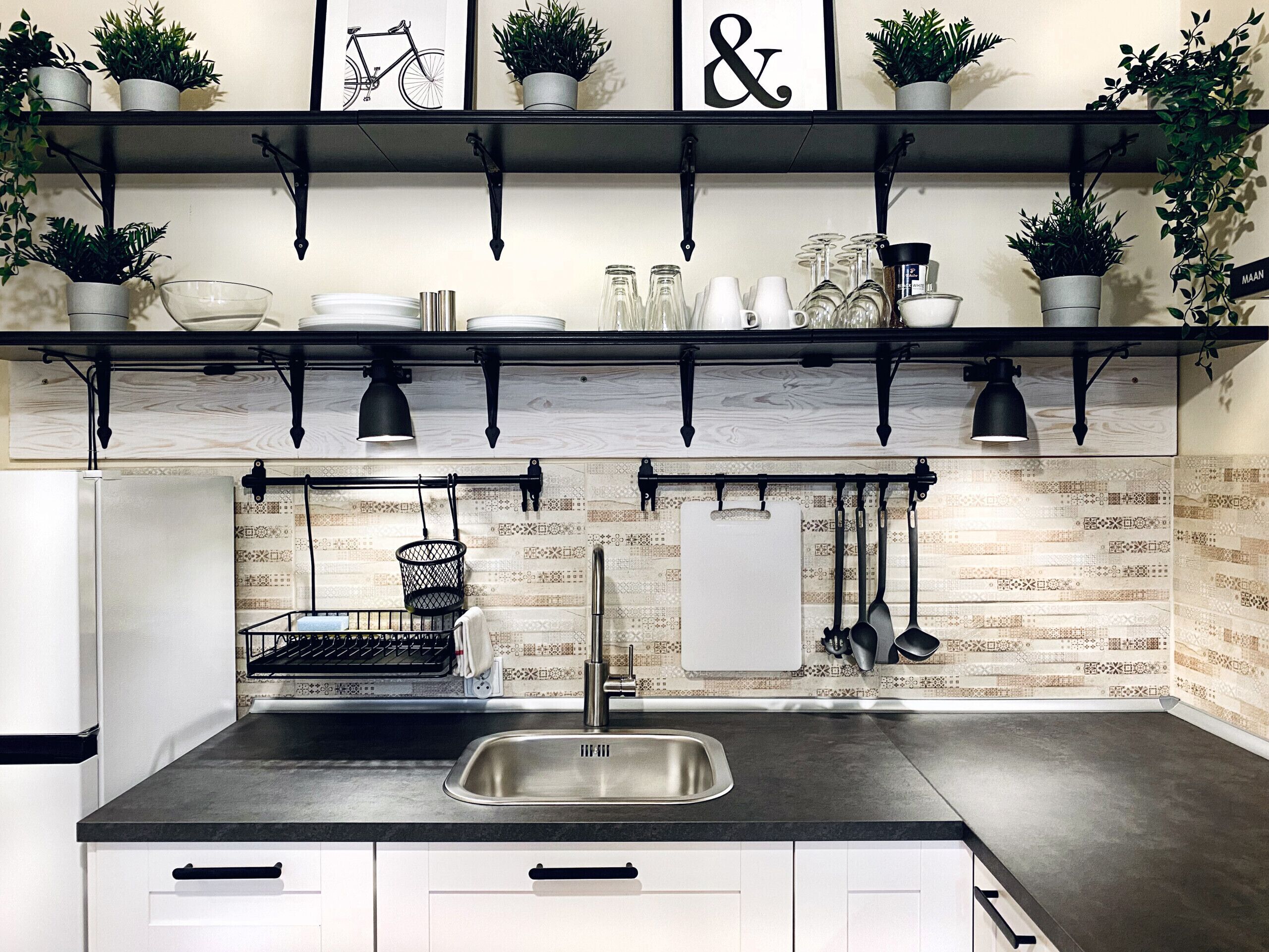 Fridge, microwave, coffee/tea maker, electric kettle