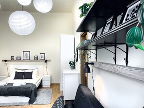 1 chambre, fer et planche à repasser, Wi-Fi gratuit, draps fournis