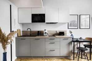 Fridge, microwave, coffee/tea maker, electric kettle