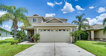 2 Mi to Epperson Lagoon: Home w/ Private Yard