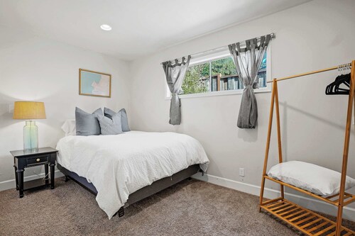 Manresa Surf House- The Beach House 3 Bedroom 2 Bath Sleeps 8