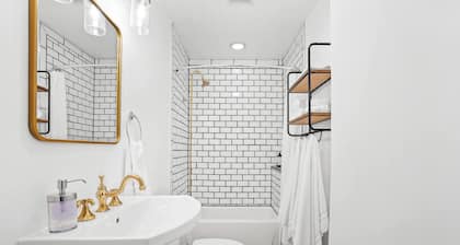 Manresa Surf House- The Beach House 3 Bedroom 2 Bath Sleeps 8