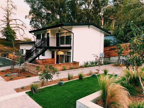 Manresa Surf House 1 bedroom Sleeps 4 unit #2