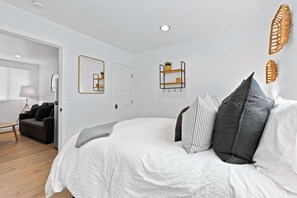 1 bedroom, travel cot, WiFi, bed sheets