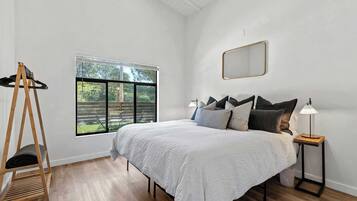 2 dormitorios, tabla de planchar con plancha, wifi y ropa de cama