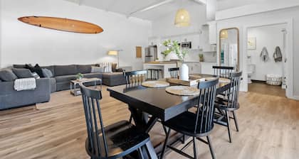 Manresa Surf House -2 bedroom- Hot Tub- Fire Pits