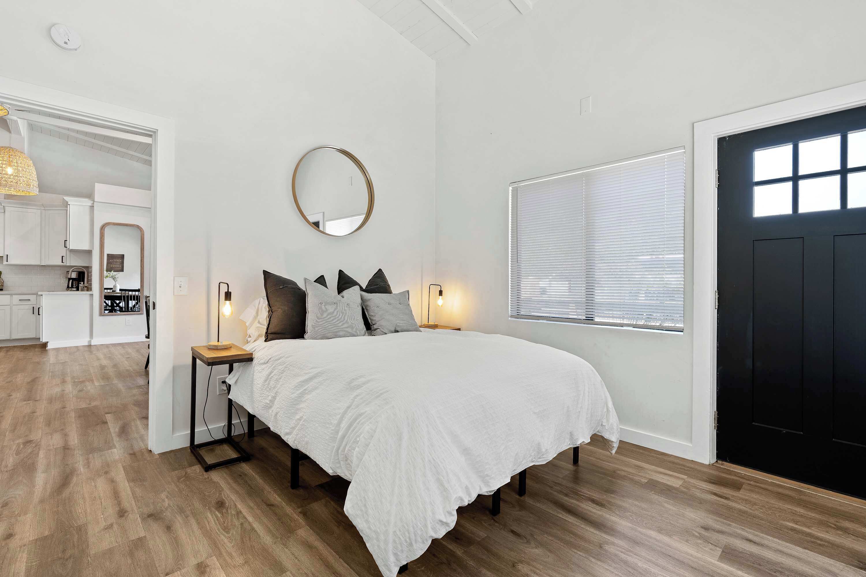 2 bedrooms, travel crib, WiFi, bed sheets