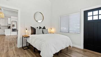 2 bedrooms, travel crib, WiFi, bed sheets