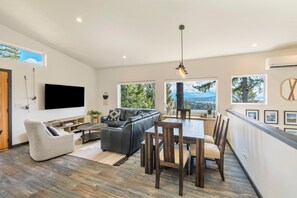 Smart TV, fireplace, DVD player, foosball