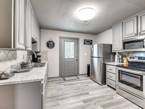 Cozy 2B/1B Retreat: Heart Of MWC