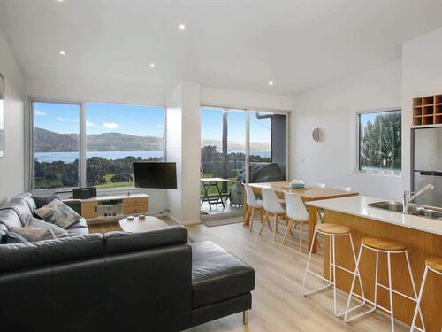 Bay Vue - Absolute Oceanviews!