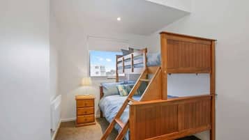 3 chambres, fer et planche à repasser, Wi-Fi, literie fournie
