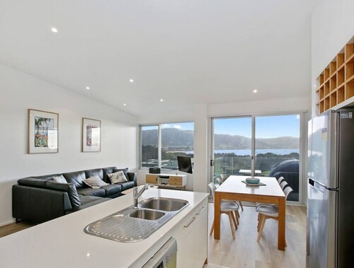 Bay Vue - Absolute Oceanviews!