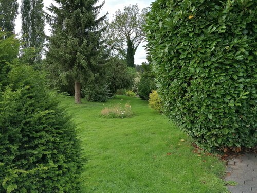 Ruhige, renovierte Ferienwohnung im Grünen auf Feuerland -Dortmund-