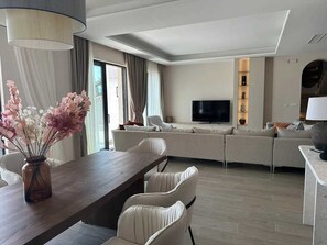 تناول الطعام