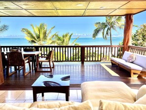 Outdoor dining - Peaceful North Shore Beach Oasis (Waialua)