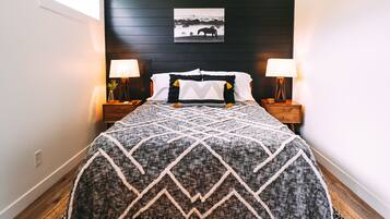 1 bedroom, WiFi (free), bed sheets
