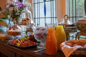 Free daily full breakfast