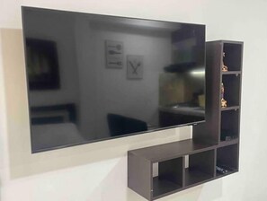 Interior - Cozy & Stylish Private Studio 201 (Cali)