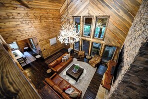 Télévision, cheminée