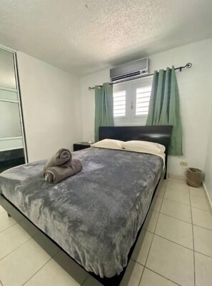 1 bedroom, iron/ironing board, WiFi