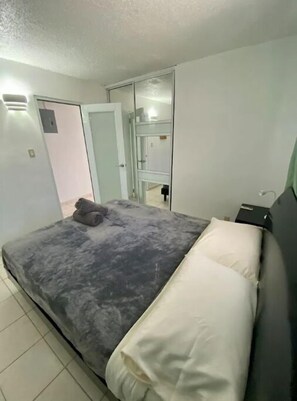 1 bedroom, iron/ironing board, WiFi