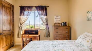 2 bedrooms, travel crib, WiFi, bed sheets