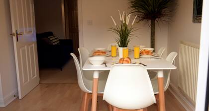 Charming 3 bed house in Bristol