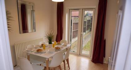 Charming 3 bed house in Bristol