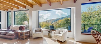 Inviting home with mountain view, skiing, sauna, & W/D